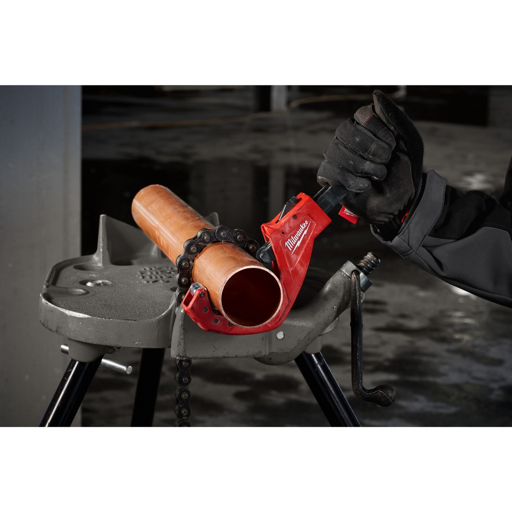 Obcinak_do_rur_miedzianych_Milwaukee_Constant_Swing_Copper_Tubing_Cutter_67_mm_1