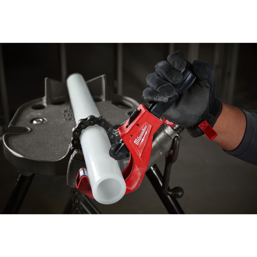 Obcinak_do_rur_miedzianych_Milwaukee_Constant_Swing_Copper_Tubing_Cutter_67_mm_2