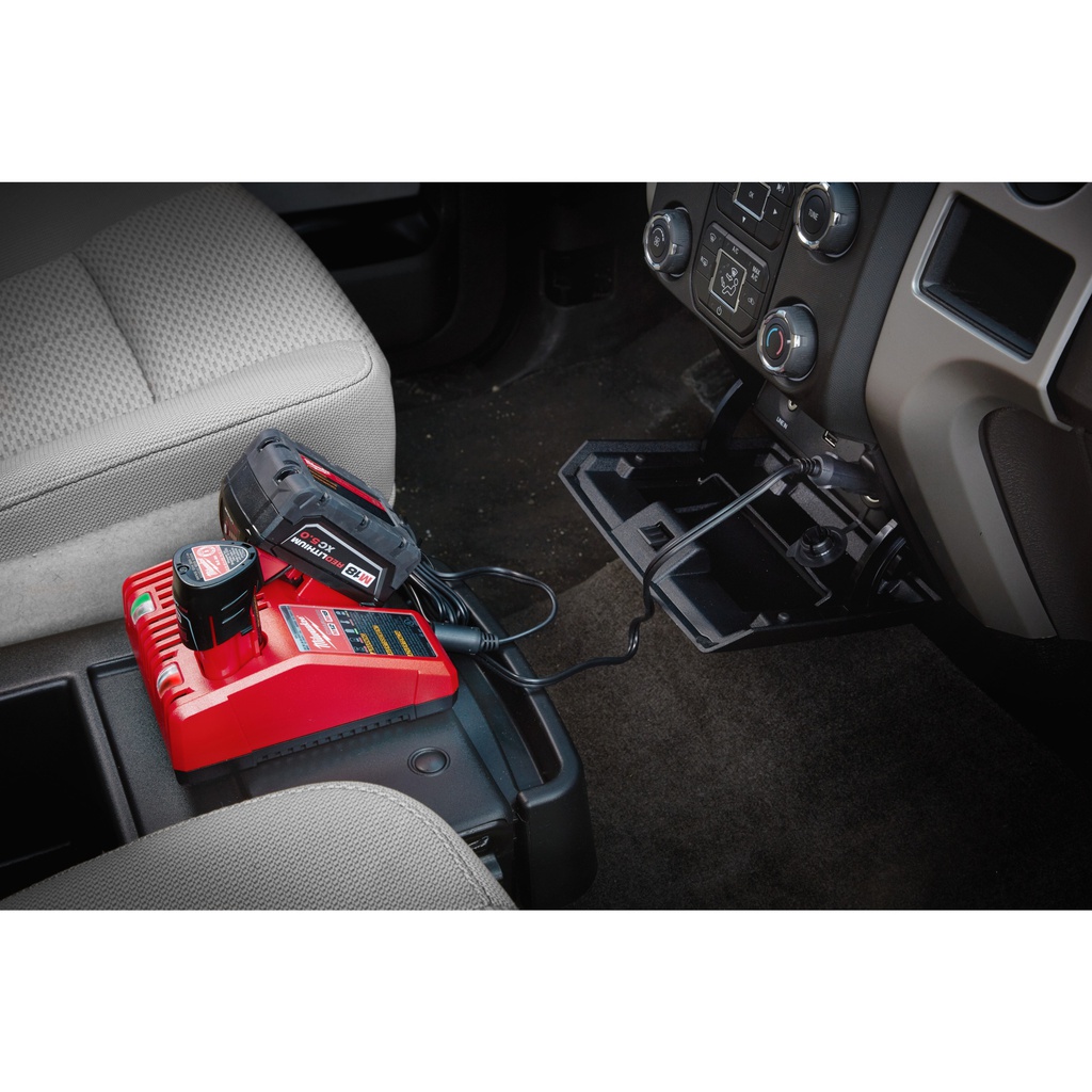 M12™-M18™_Ładowarka_samochodowa_Milwaukee_M12-18_AC_1