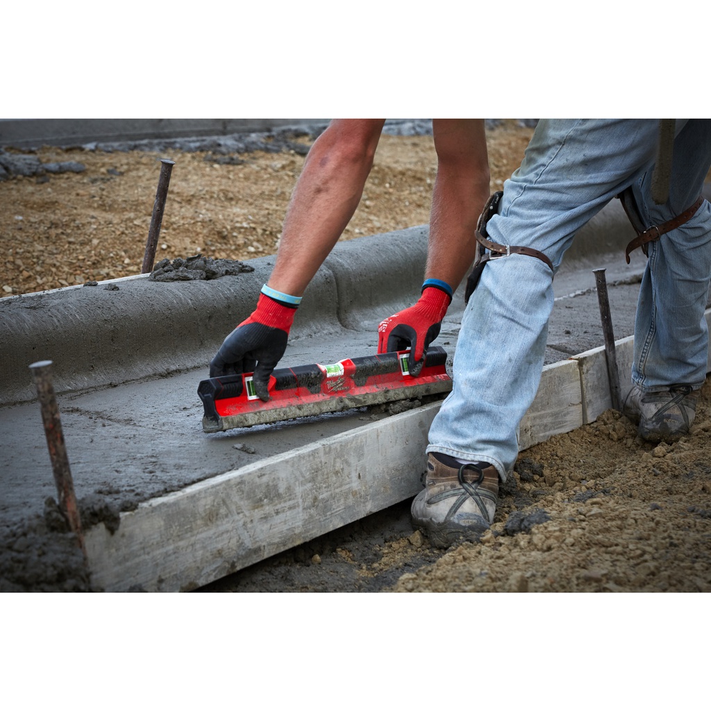 Poziomice_do_betonu_REDSTICK™_Milwaukee_REDSTICK_Concrete_Level_60_cm_2