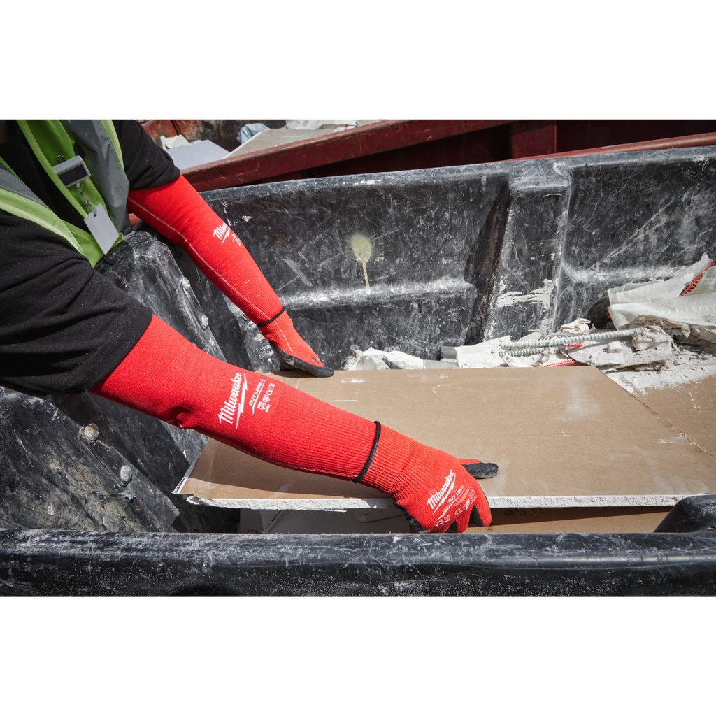 Rękawy_odporne_na_przecięcia_–_poziom_C_Milwaukee_Cut_C_Sleeves_-_40cm_2