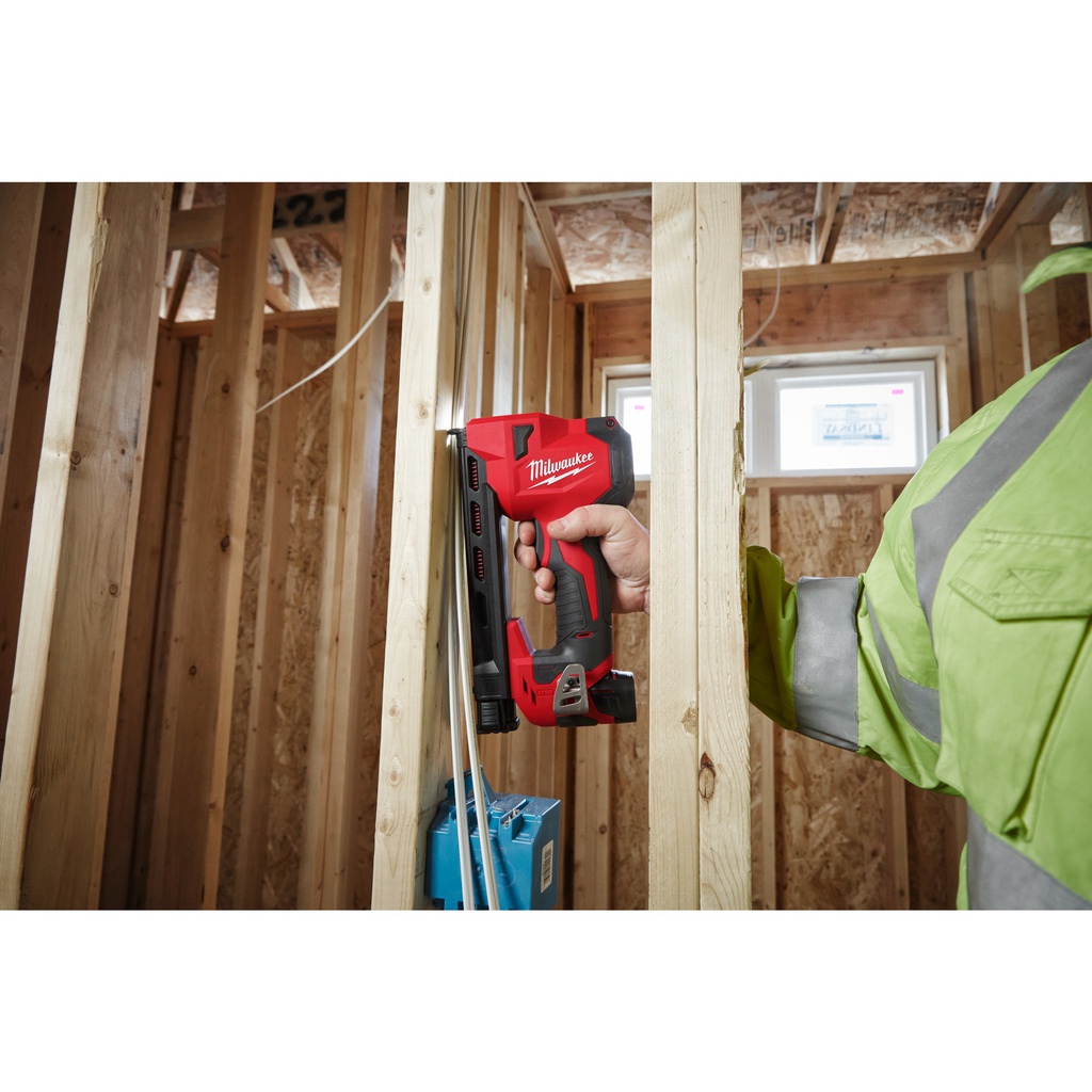 Zszywki_-_kable_elektryczne_Milwaukee_Cable_staples_25_mm_-_P600_1