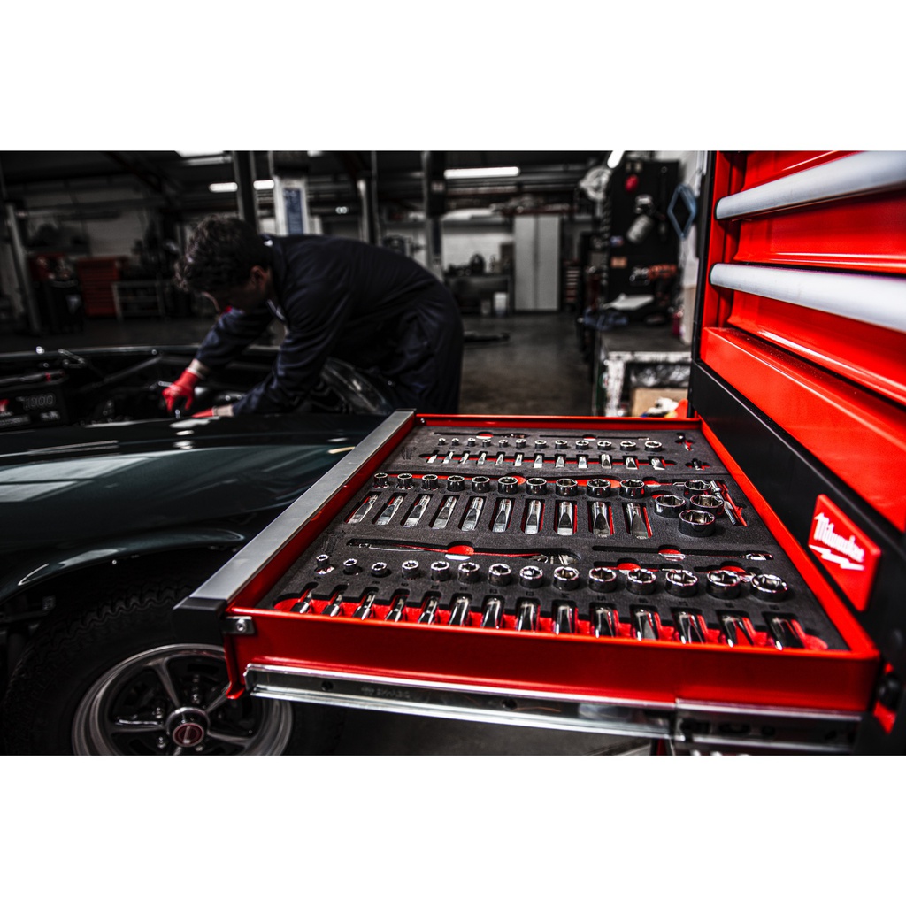 Wkładka_piankowa_z_grzechotką_i_nasadkami_1/4″_Milwaukee_1/4"_Ratchet_and_Socket_Set_Foam_Insert_2