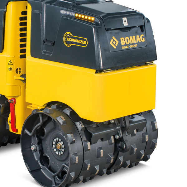 Walec okołkowany Bomag BMP 8500