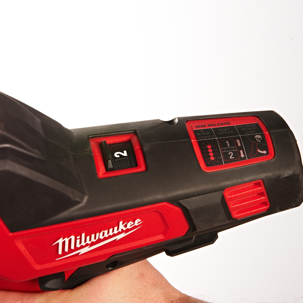 M12™_subkompaktowy_obcinak_kabli_Milwaukee_M12_CC-0_10