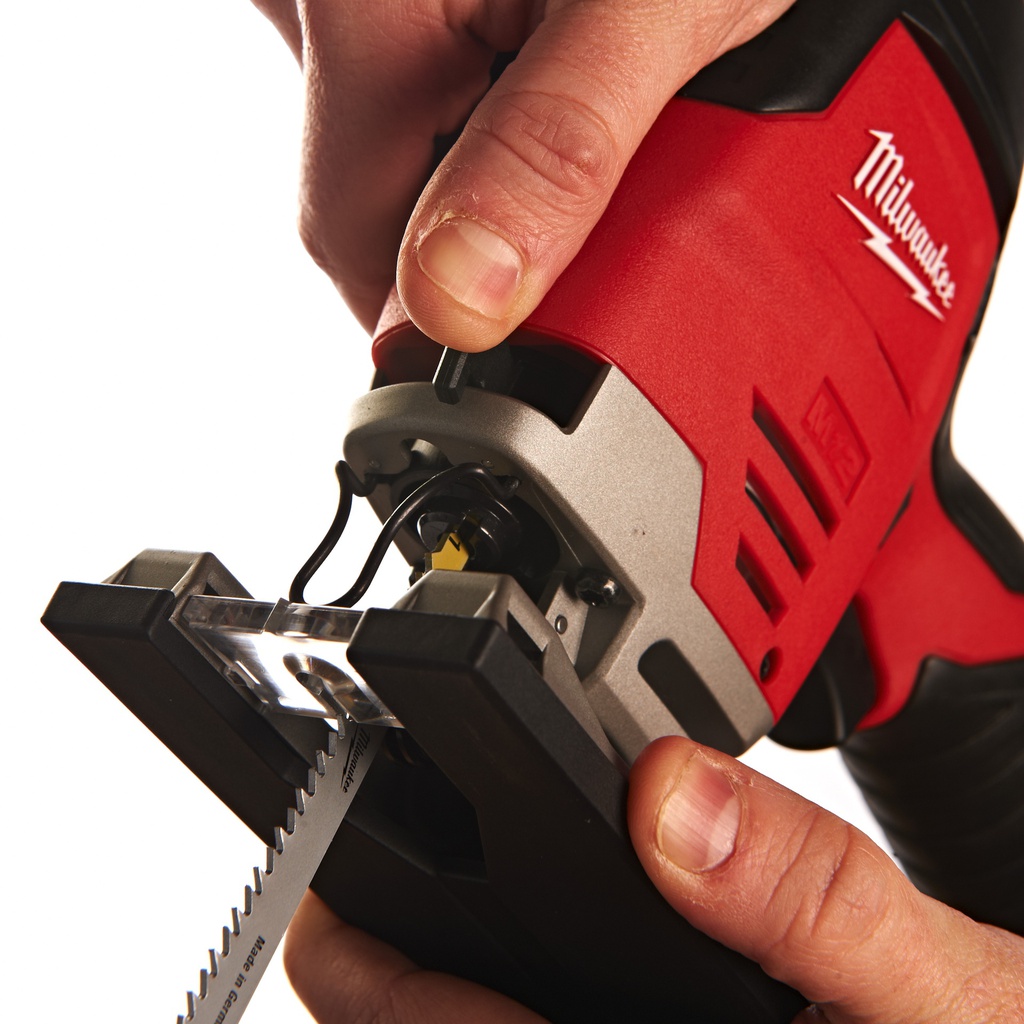 M12™_subkompaktowa_wyrzynarka_Milwaukee_M12_JS-402B_2