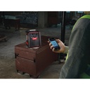 Ładowarka_radiowa_M18™_na_plac_budowy_z_Bluetooth®_Milwaukee_M18_RC-0_5