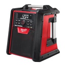 Ładowarka_radiowa_M18™_na_plac_budowy_z_Bluetooth®_Milwaukee_M18_RC-0_13