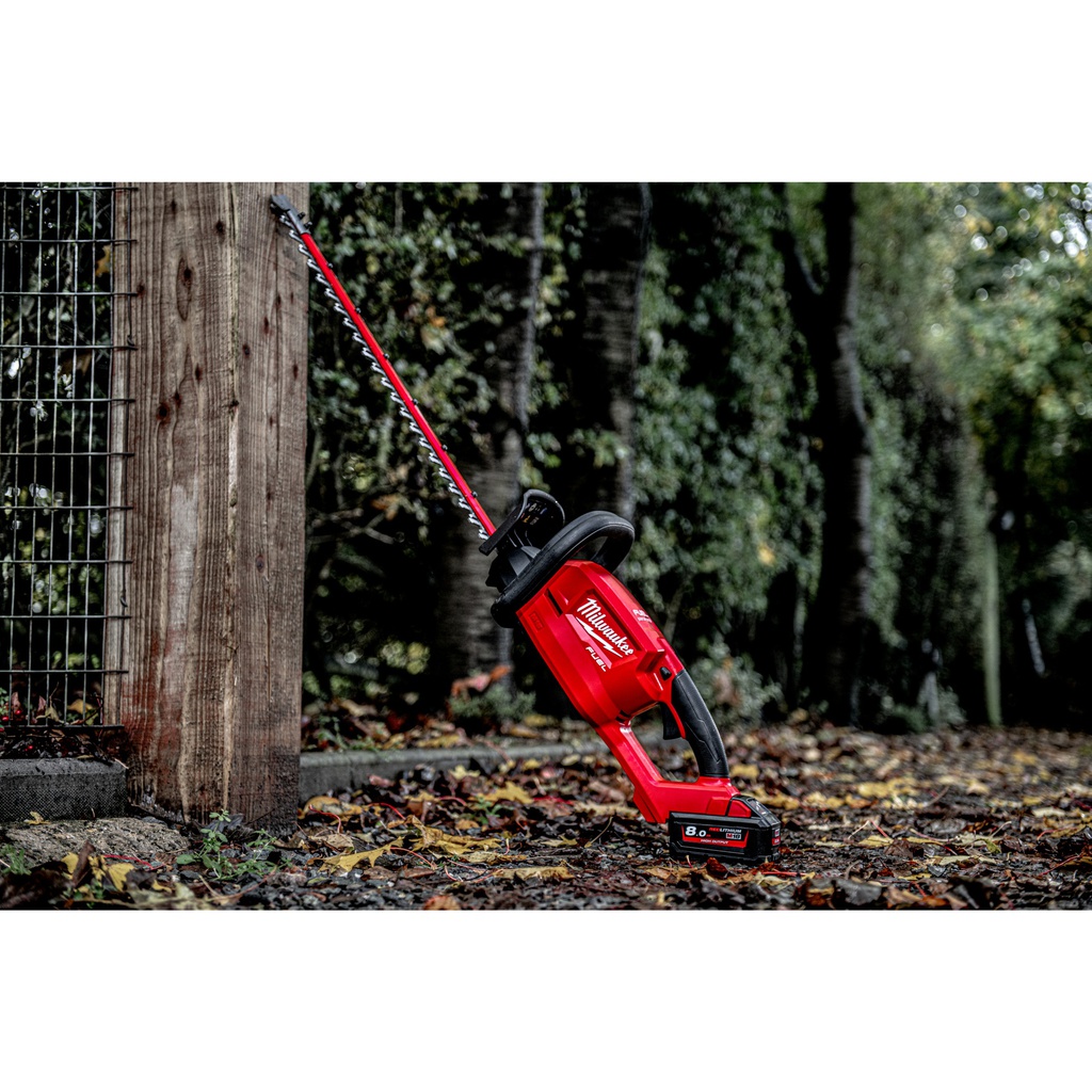 M18_FUEL™_Nożyce_do_żywopłotu_60_cm_Milwaukee_M18_CHT-0_2