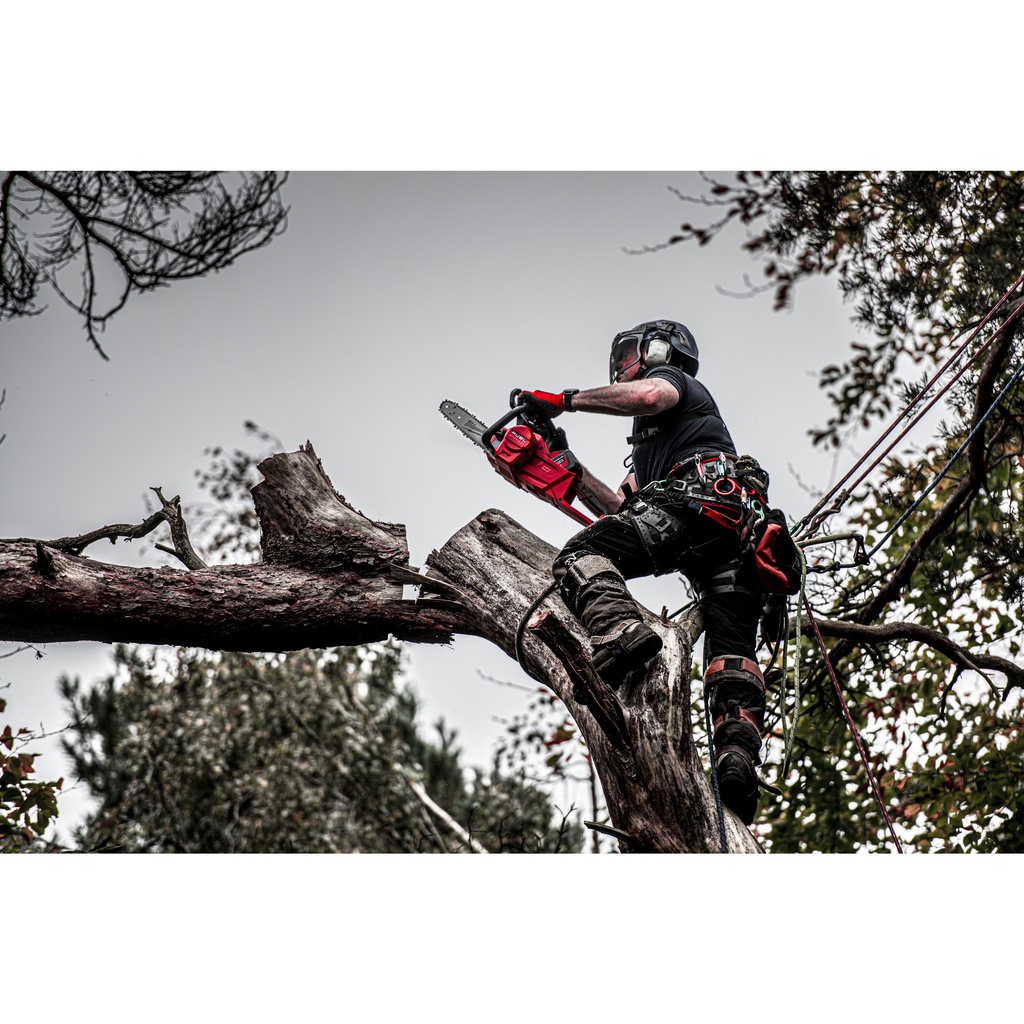 M18_FUEL™_Pilarka_łańcuchowa_40_cm_Milwaukee_M18_FCHS-121_5