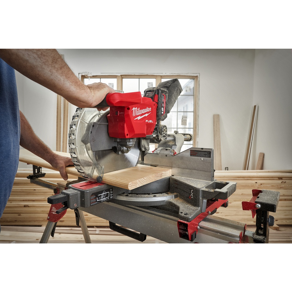 M18_FUEL™_ONE-KEY™_Piła_ukosowa_z_posuwem_305_mm_Milwaukee_M18_FMS305-121_5