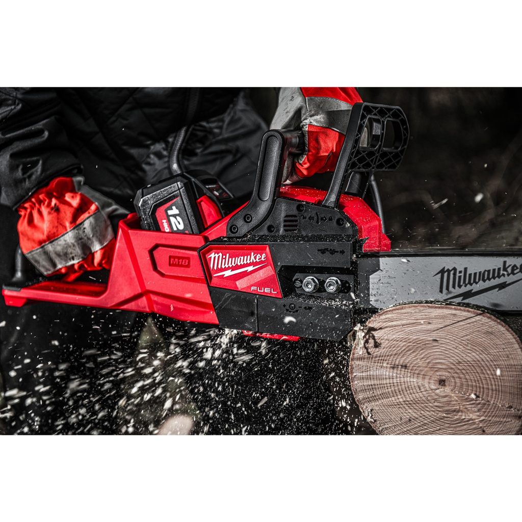 M18_FUEL™_Pilarka_łańcuchowa_30_cm_Milwaukee_M18_FCHSC-121_7