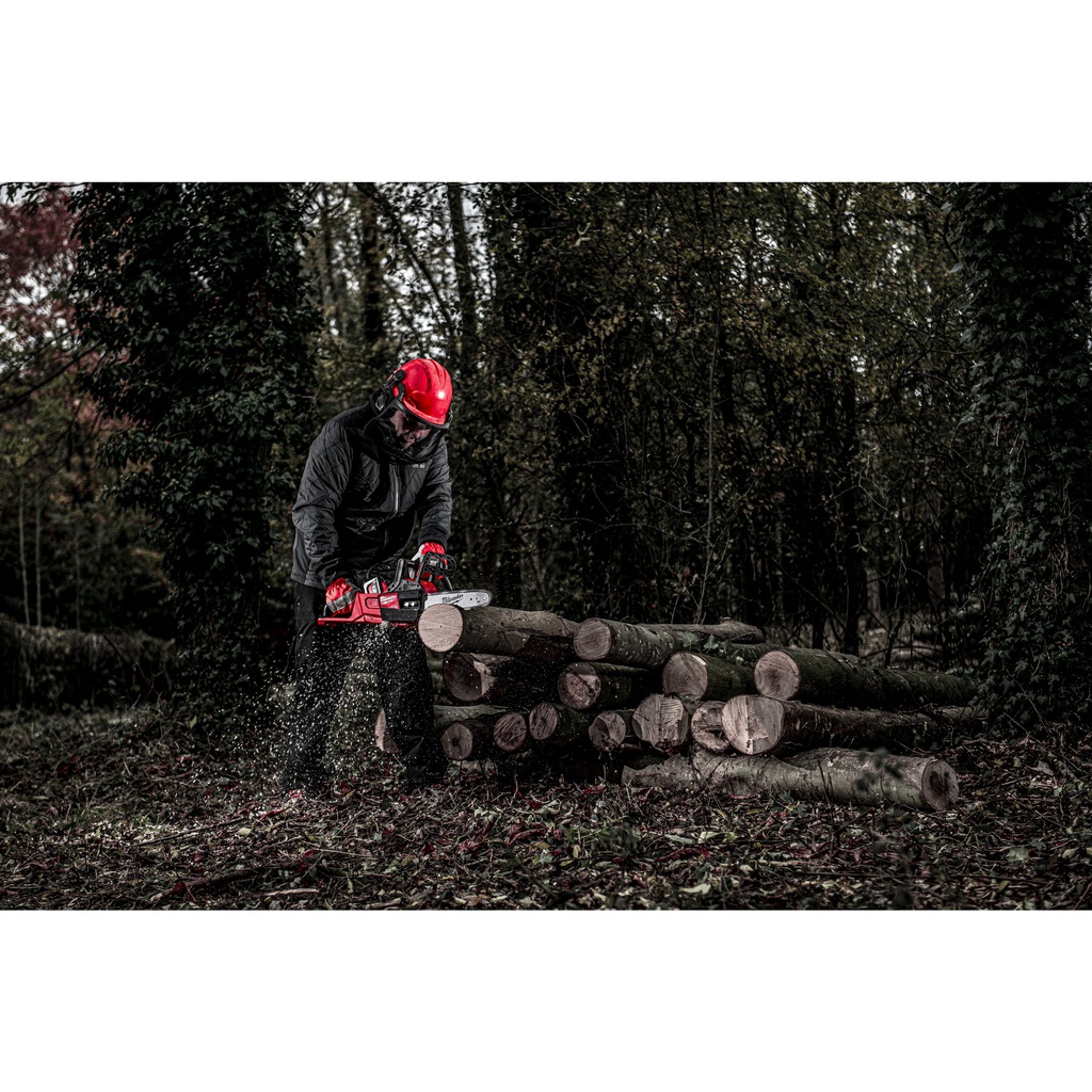 M18_FUEL™_Pilarka_łańcuchowa_30_cm_Milwaukee_M18_FCHSC-121_8