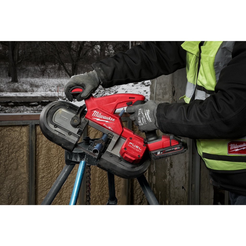 M18_FUEL™_Kompaktowa_pilarka_taśmowa_Milwaukee_M18_FBS85-202C_6