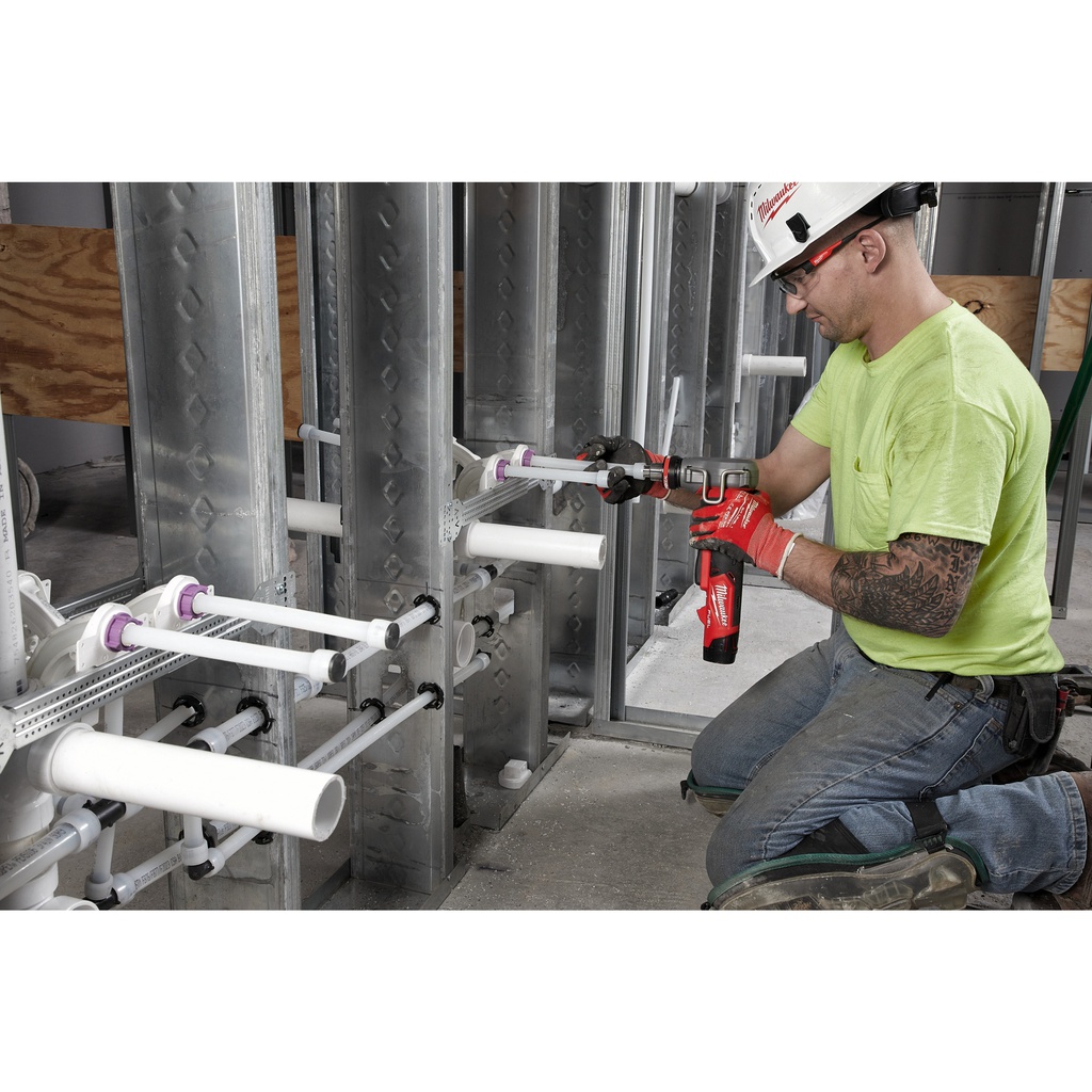 M12_FUEL™_subkompaktowe_narzędzie_do_rozszerzania_rur_Uponor™_Q&E_Milwaukee_M12_FPXP-I10202C_2