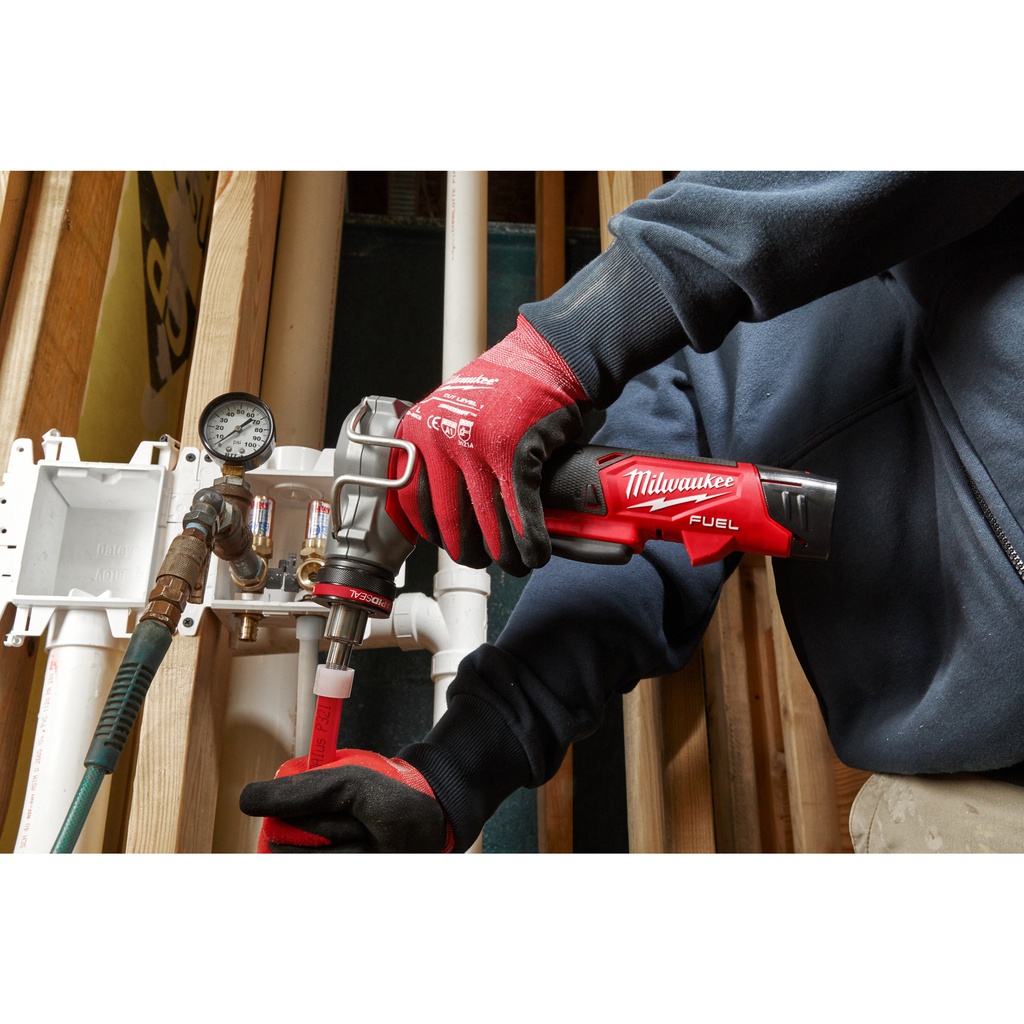 M12_FUEL™_subkompaktowe_narzędzie_do_rozszerzania_rur_Uponor™_Q&E_Milwaukee_M12_FPXP-I10202C_3