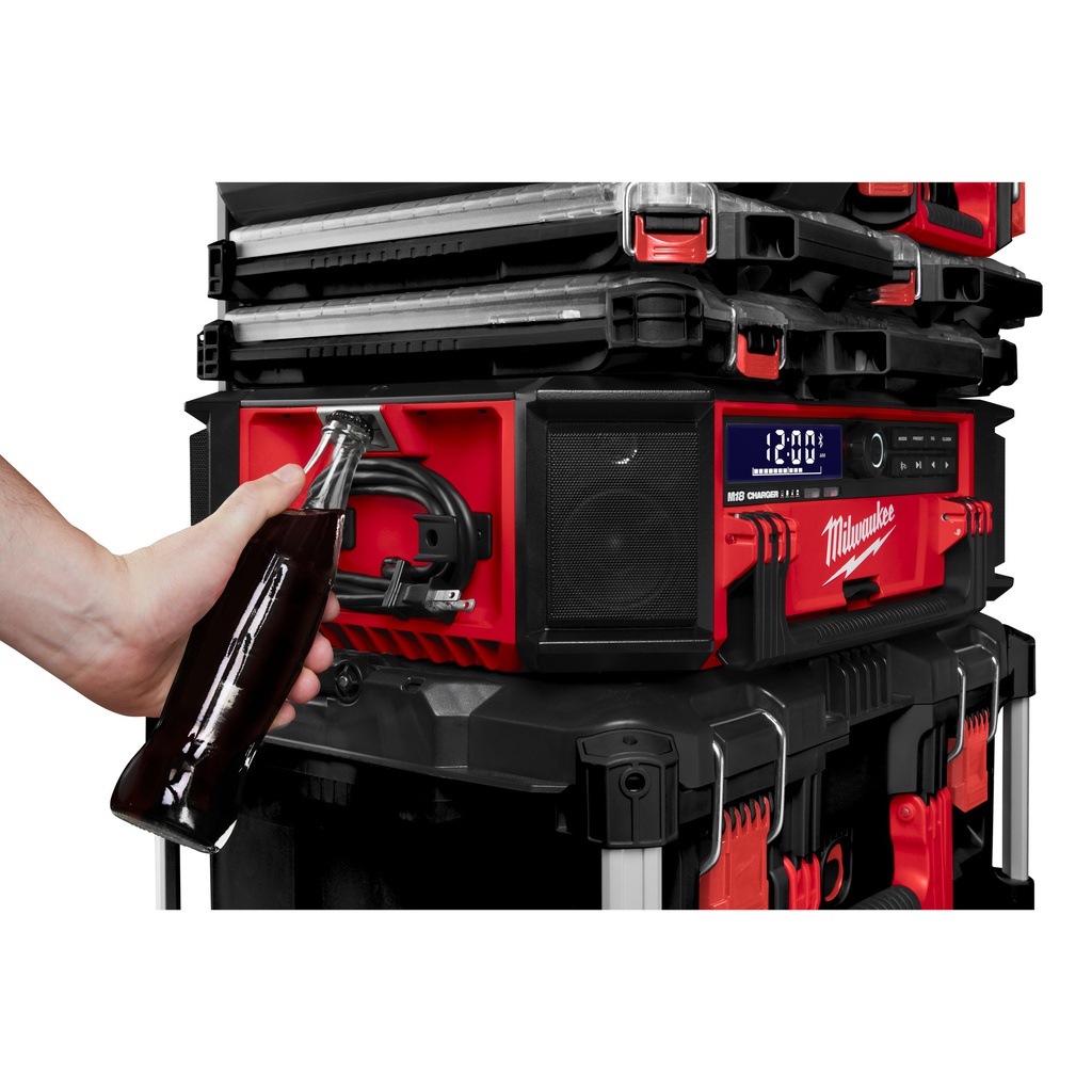 M18™PACKOUT™_radio_ładowarka_Milwaukee_M18_PRCDAB+-0_9