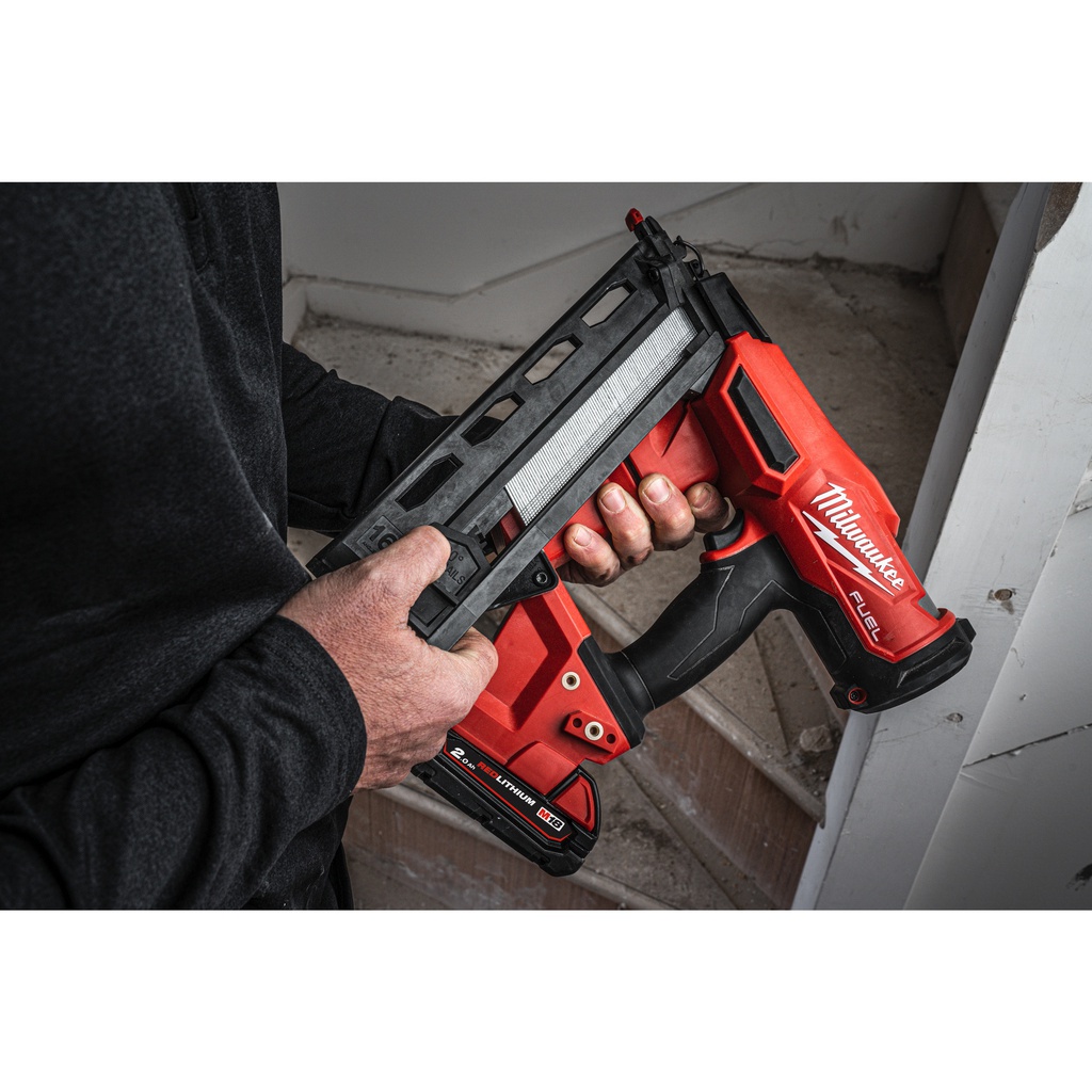 M18_FUEL_Gwoździarka_16_GA_Milwaukee_M18_FN16GA-0X_4