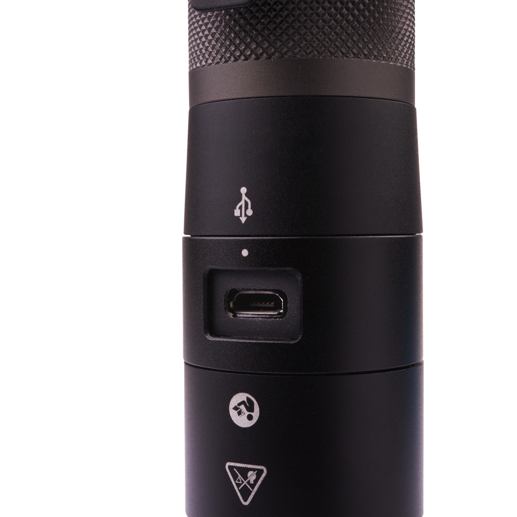 LATARKA_AKUMULATOROWA_USB_800_LUMENÓW_DO_MOCOWANIA_NA_UCHWYCIE_Milwaukee_L4_FMLED-201_11