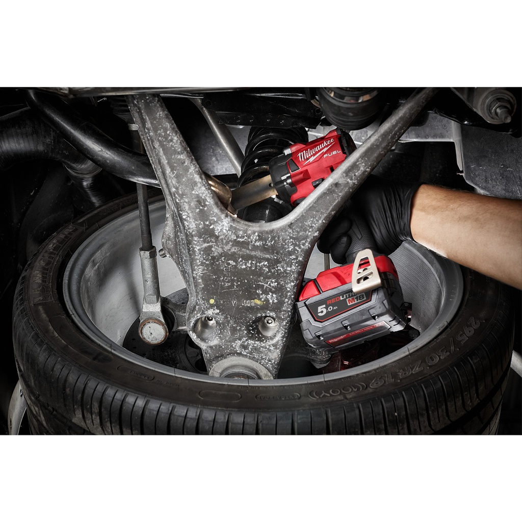 M18_FUEL™_Kompaktowy_klucz_udarowy_1/2˝_z_pierścieniem_ciernym_Milwaukee_M18_FIW2F12-502X_9