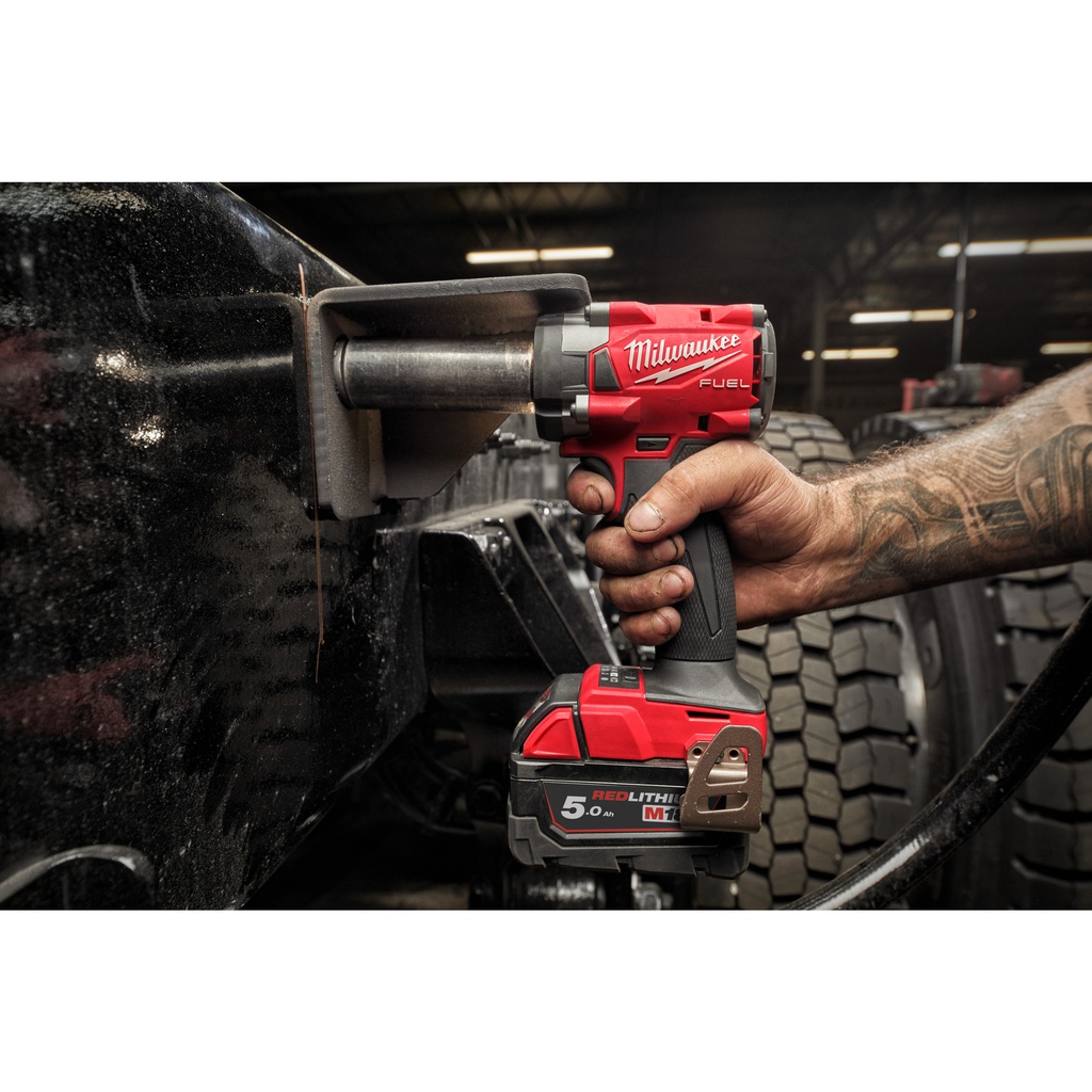M18_FUEL™_½″_Kompaktowy_klucz_udarowy_o_średnim_momencie_obrotowym_z_pinem_blokującym_na_wrzecionie_Milwaukee_M18_FIW2P12-502X_16