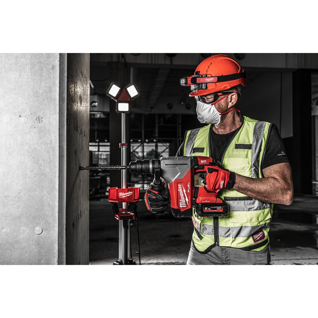 Wysokowydajny_młot_M18_FUEL™_z_4_trybami_32_mm_SDS-Plus_z_uchwytem_ONE-KEY™_i_FIXTEC™_Milwaukee_M18_ONEFHPX-552X_5
