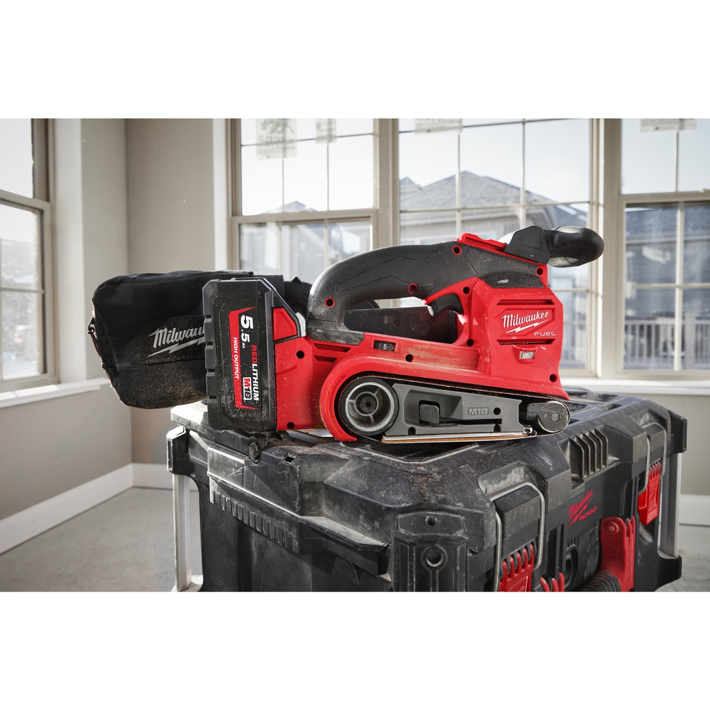 M18_FUEL™_75_mm_Szlifierka_taśmowa_Milwaukee_M18_FBTS75-552X_1
