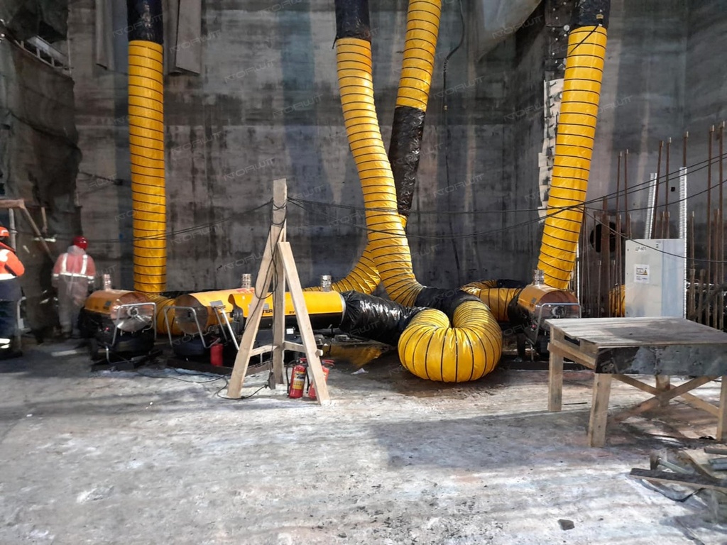 Nagrzewnica olejowa z odprowadzeniem spalin Master BV 290